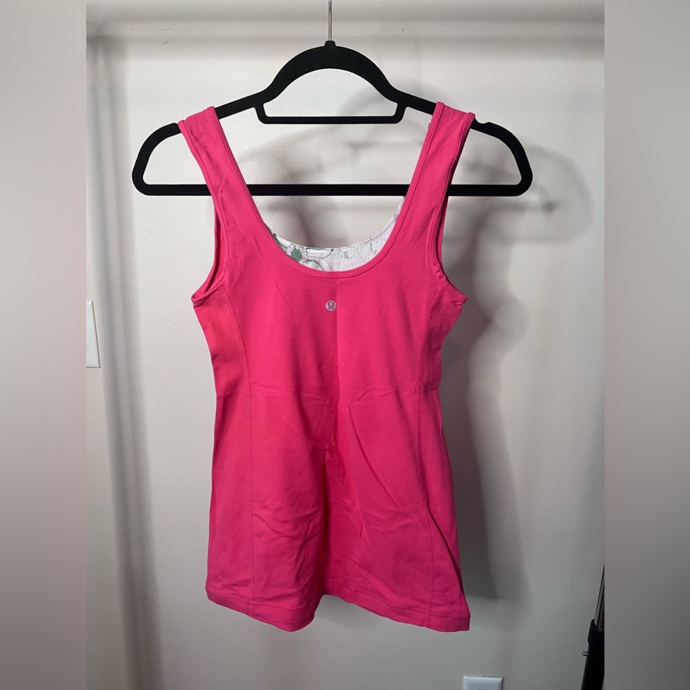 Lululemon tank - Picture 2 of 3